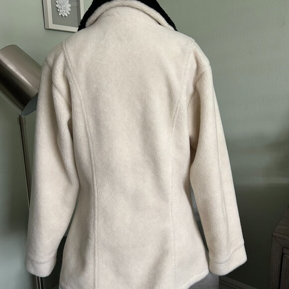 Vintage NILS Resort Collection Mouton Pile Jacket | Ivory w/Black Collar | Med - Picture 7 of 13